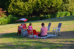 LAURELHURST SALMON BAKE 2013